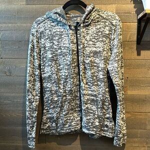 Mountain HardWear hooded zip up pocketed sweatshirt size small